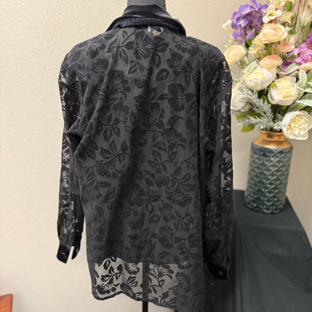Truffles Black Velvet Collar Sheer Floral Burnout Blouse with Tank - Women’s Med - Picture 3 of 9